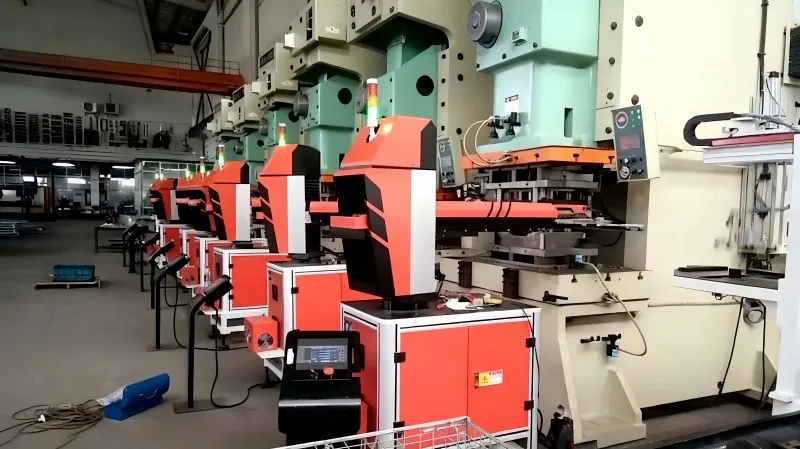 Загрузка и разгрузка в штамповочной отрасли (2)